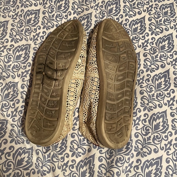 Well worn Sketcher’s Bobs size 10 - Picture 2 of 2